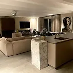 Luxury Penthouse Near Ku-damm *