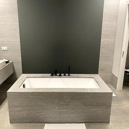 Luxury Penthouse Near Ku-damm *