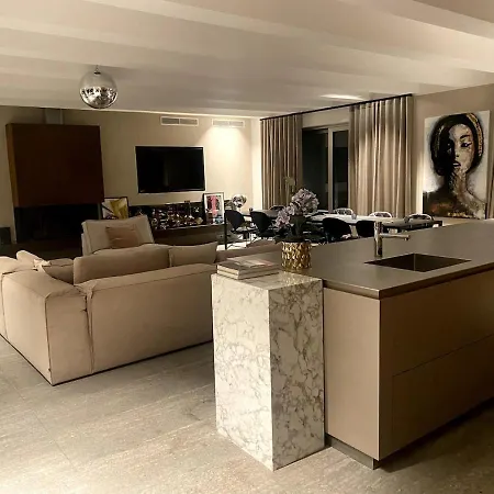 Luxury Penthouse Near Ku-damm *