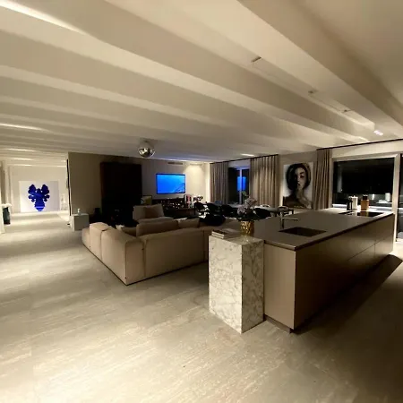 Luxury Penthouse Near Ku-damm * Berlin