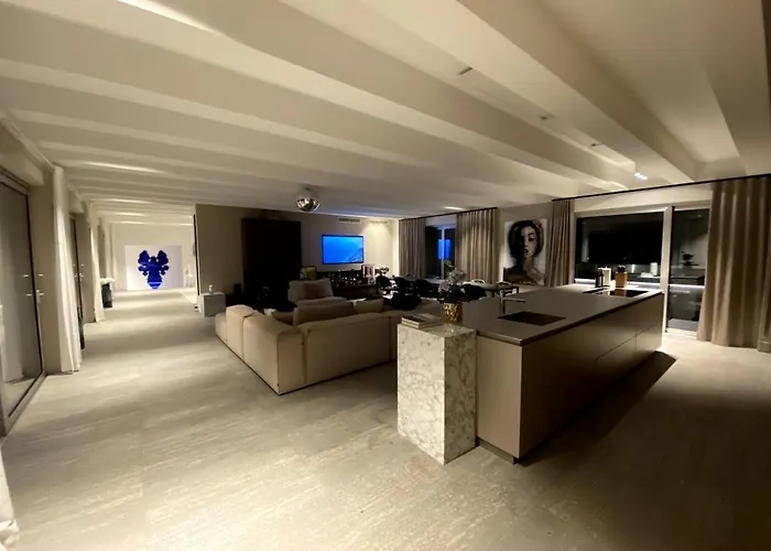 Luxury Penthouse Near Ku-damm * برلين