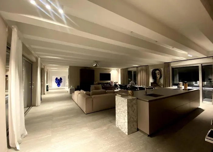 Luxury Penthouse Near Ku-damm شقة