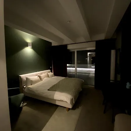 Апартаменты Luxury Penthouse Near Ku-damm Берлин